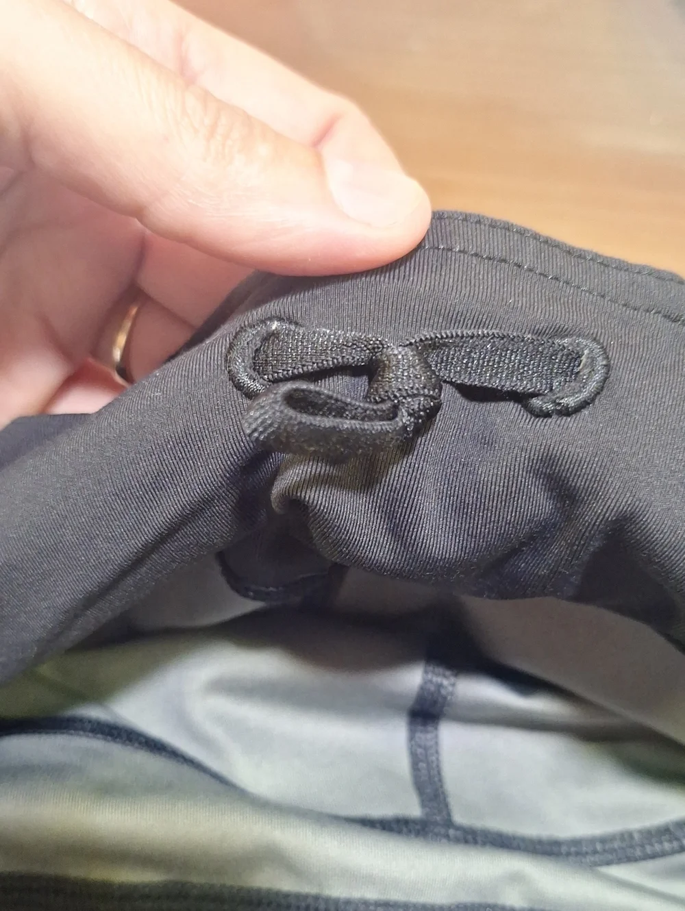 Lululemon Gray Mermaid Scale Leggings Size 6